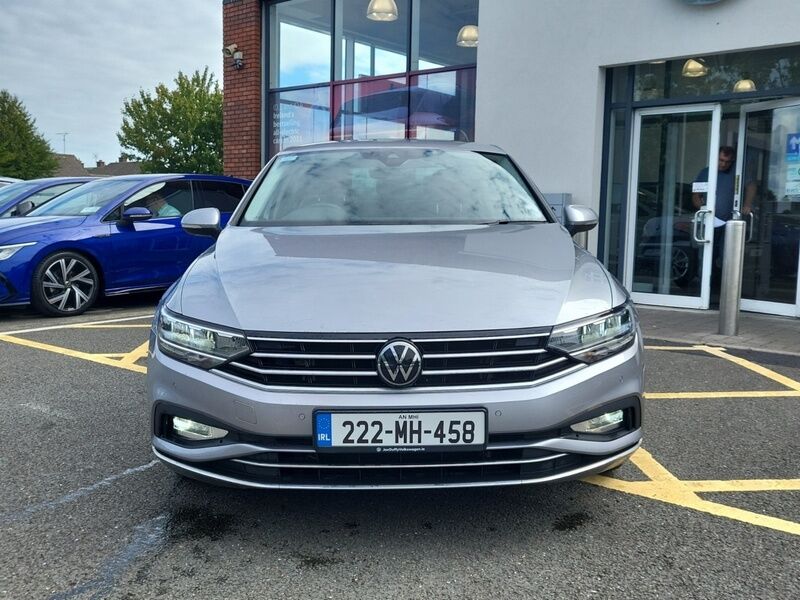 More views of Volkswagen Passat