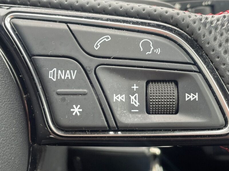 More views of Audi Q2