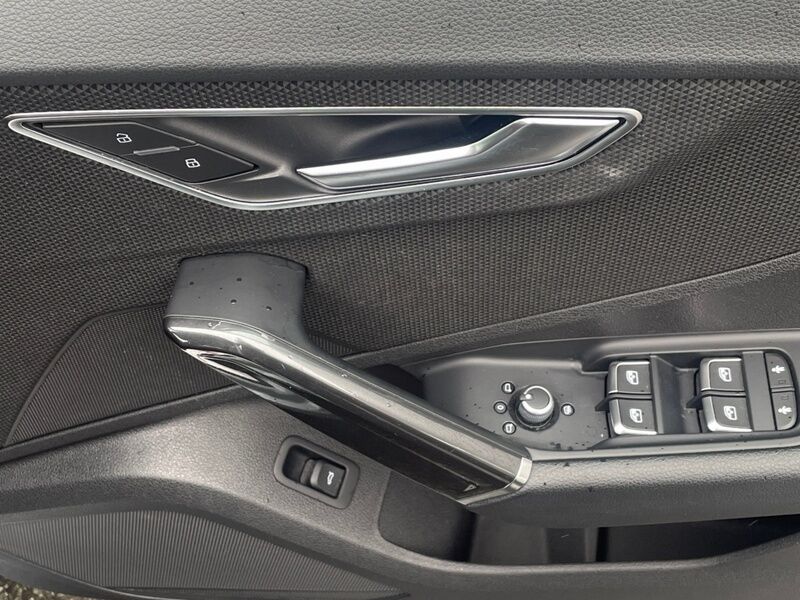 More views of Audi Q2