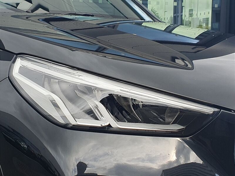 More views of BMW X1