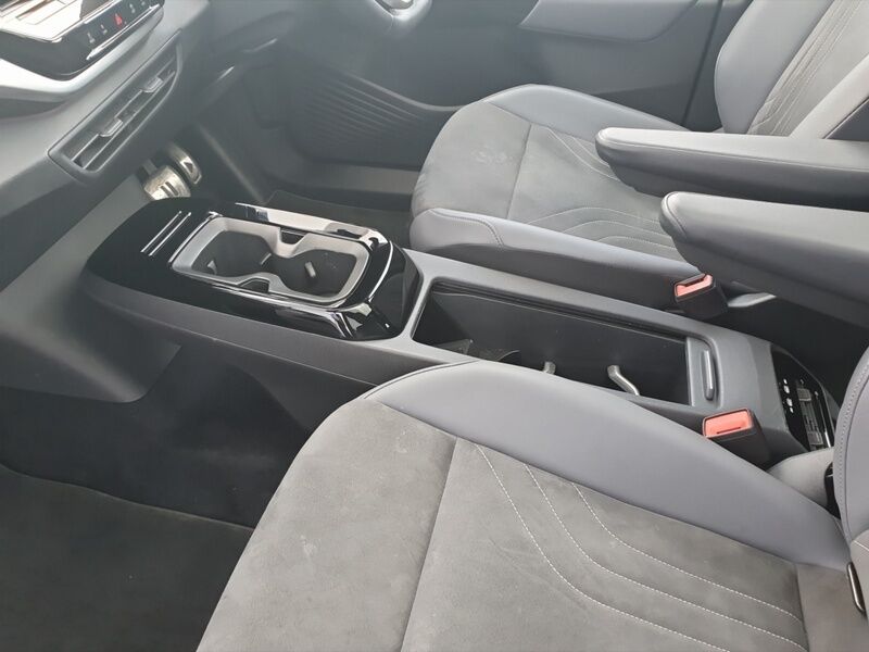 More views of Volkswagen ID.5
