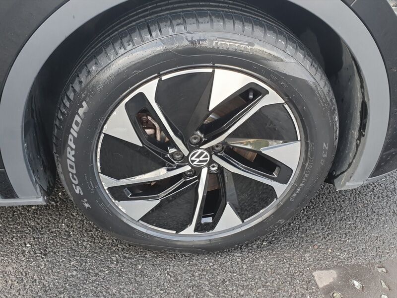 More views of Volkswagen ID.5