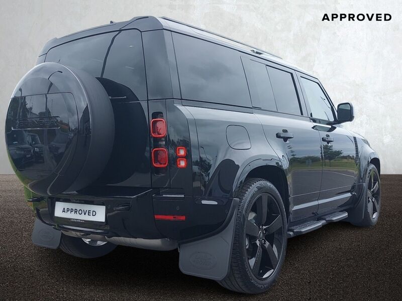 More views of Land Rover Defender