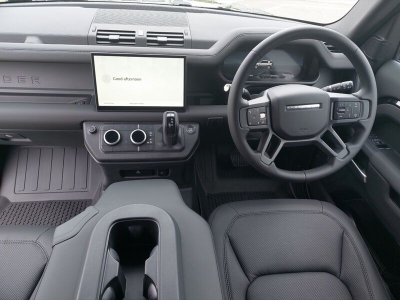 More views of Land Rover Defender
