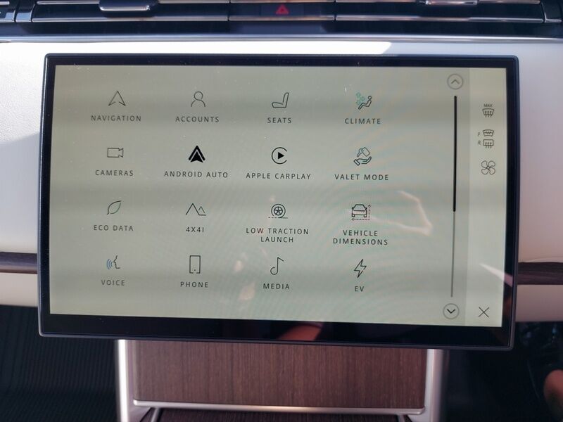 More views of Land Rover Range Rover