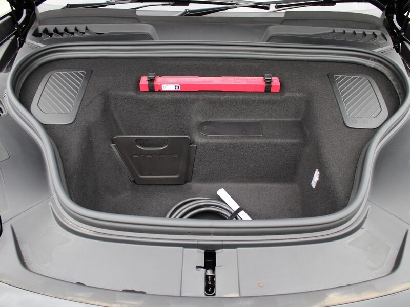 More views of Porsche Macan