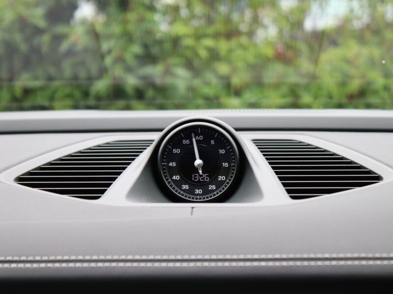 More views of Porsche Macan