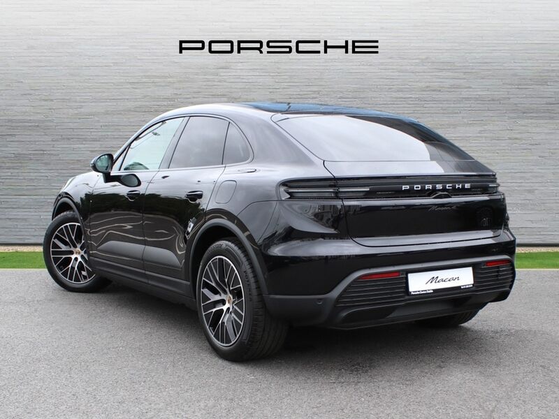More views of Porsche Macan
