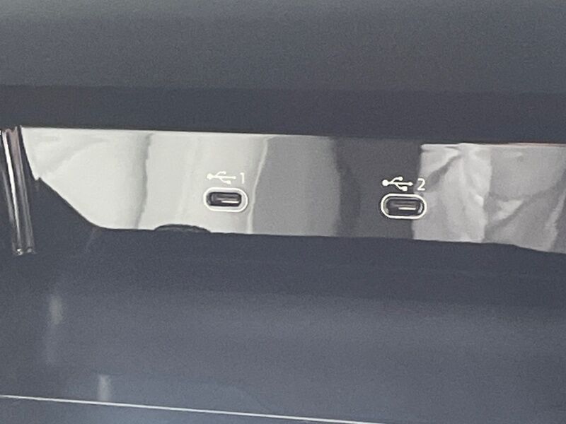 More views of Audi A6