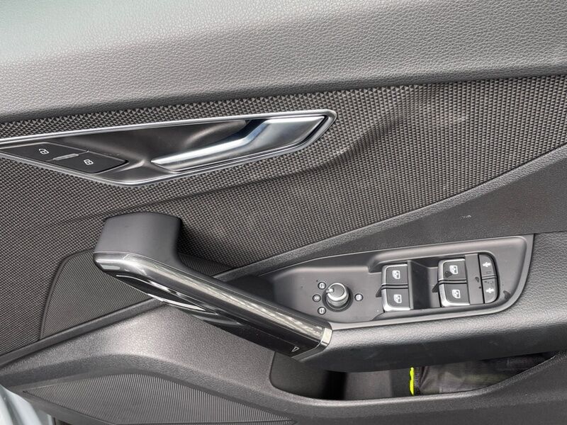 More views of Audi Q2
