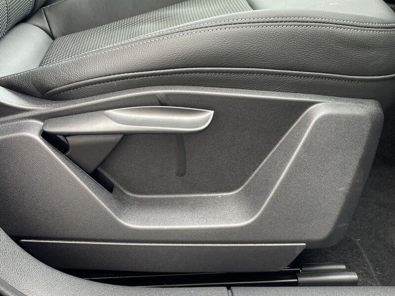 More views of Audi Q2