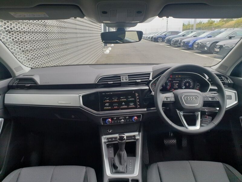 More views of Audi Q3