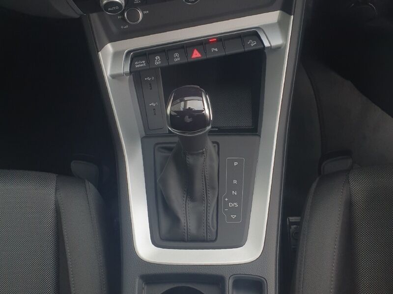 More views of Audi Q3