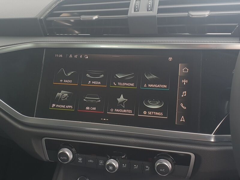 More views of Audi Q3