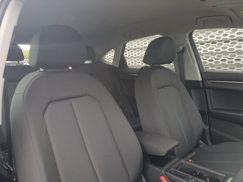 More views of Audi Q3