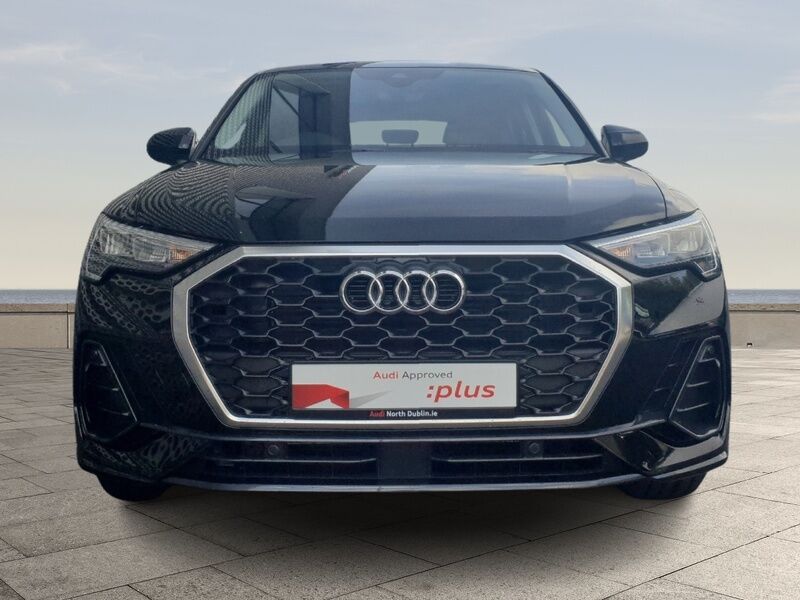 More views of Audi Q3