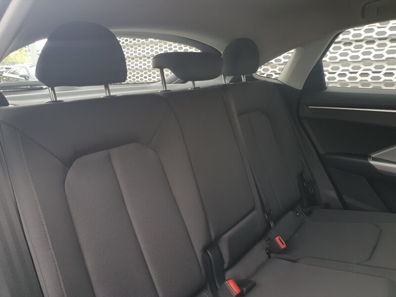 More views of Audi Q3