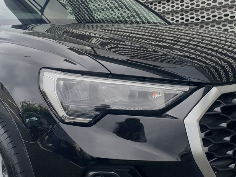 More views of Audi Q3