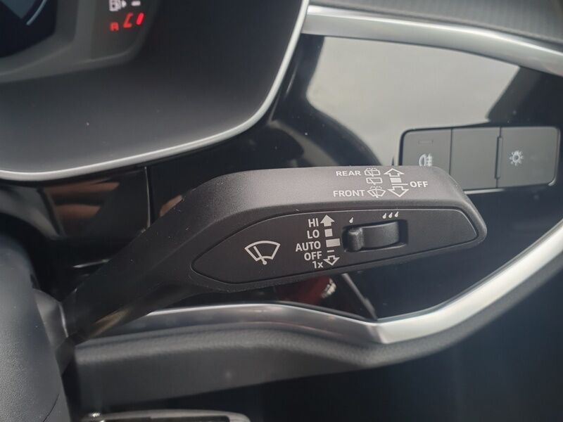 More views of Audi Q3