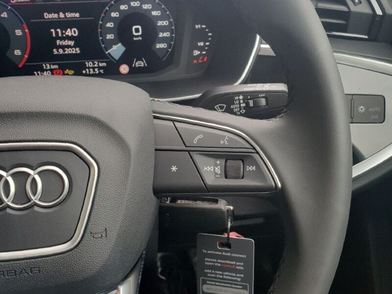 More views of Audi Q3