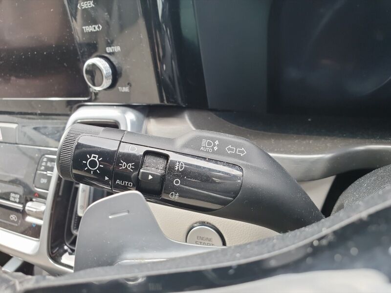 More views of Kia Sorento