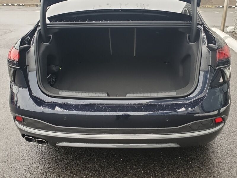 More views of Audi A6
