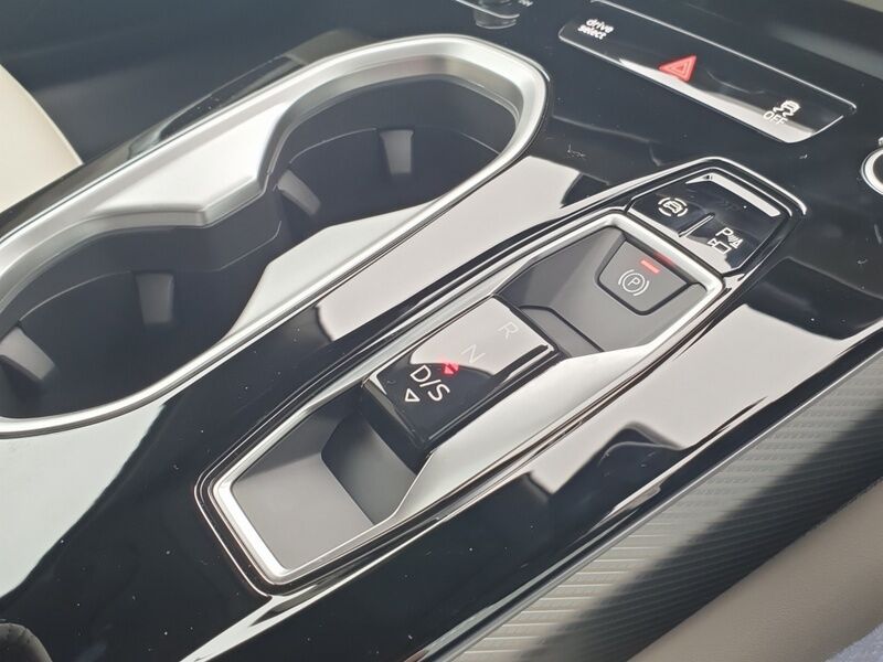 More views of Audi A6