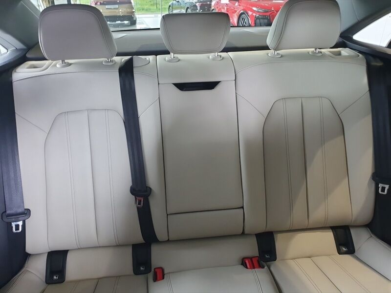 More views of Audi A6