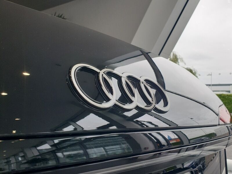 More views of Audi A6
