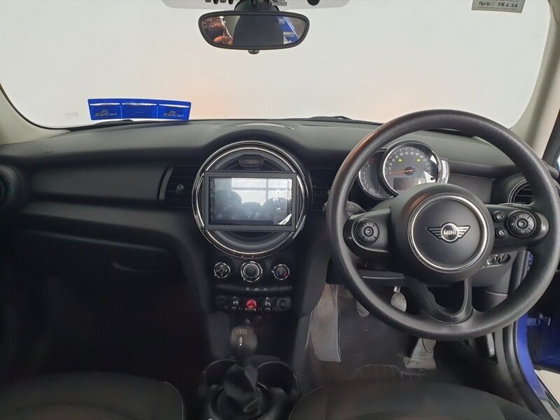 More views of MINI One