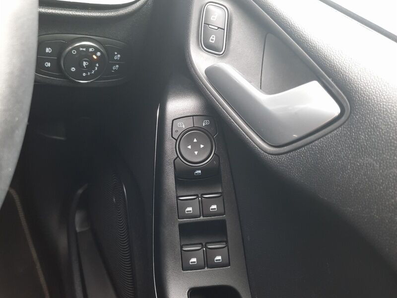 More views of Ford Fiesta