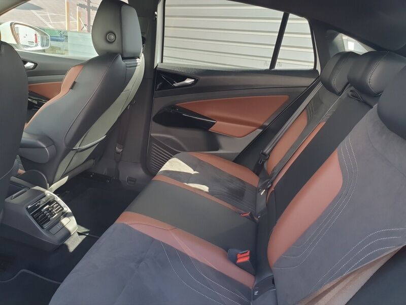 More views of Volkswagen ID.5