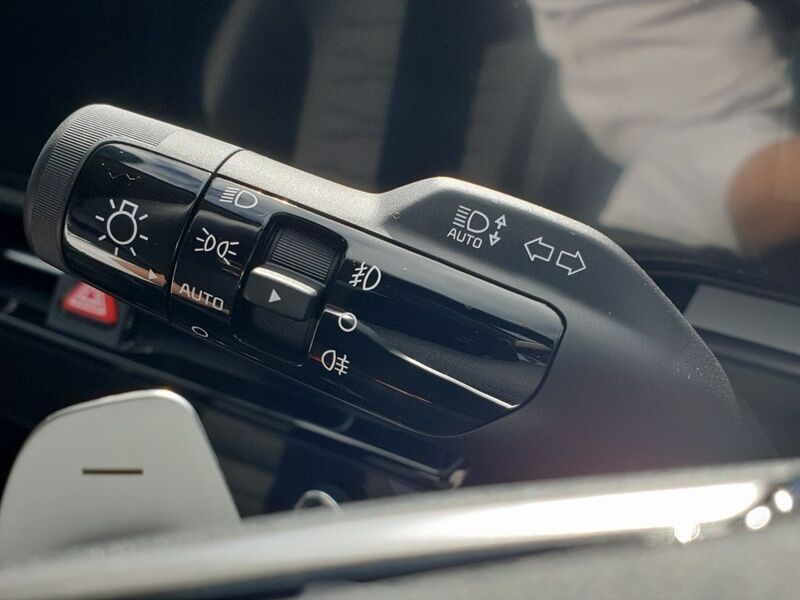 More views of Kia Niro