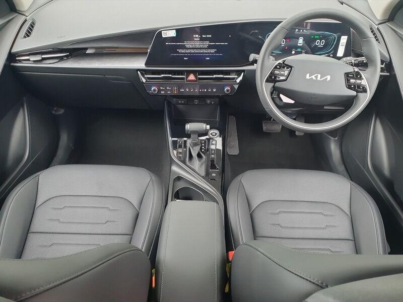 More views of Kia Niro