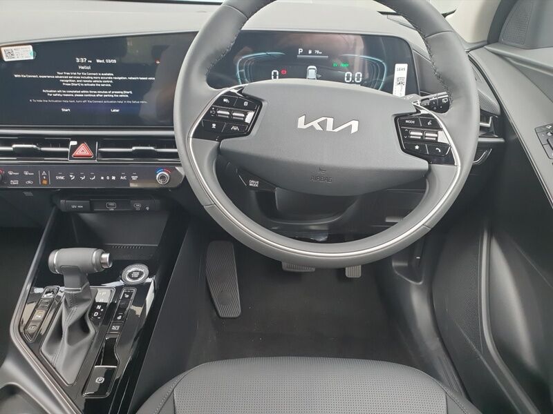 More views of Kia Niro