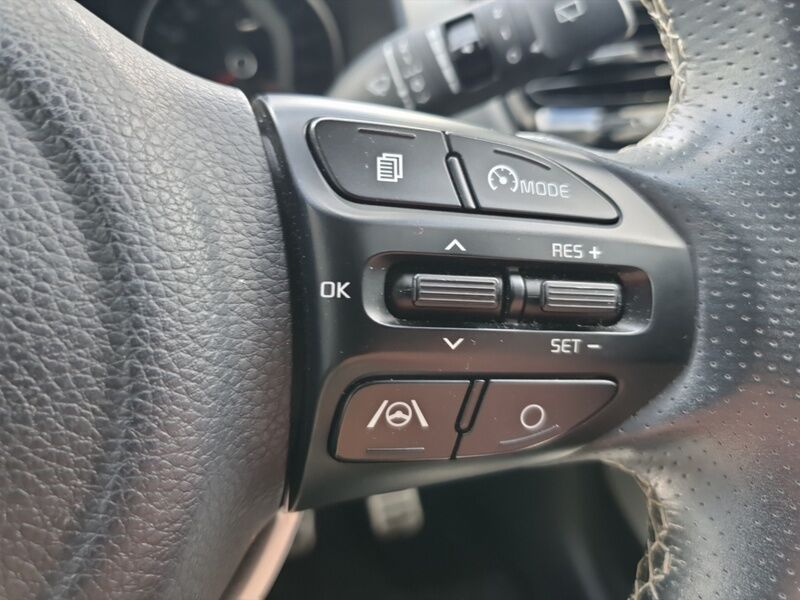 More views of Kia Stonic