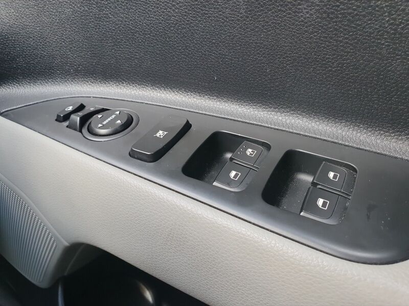 More views of Kia Stonic