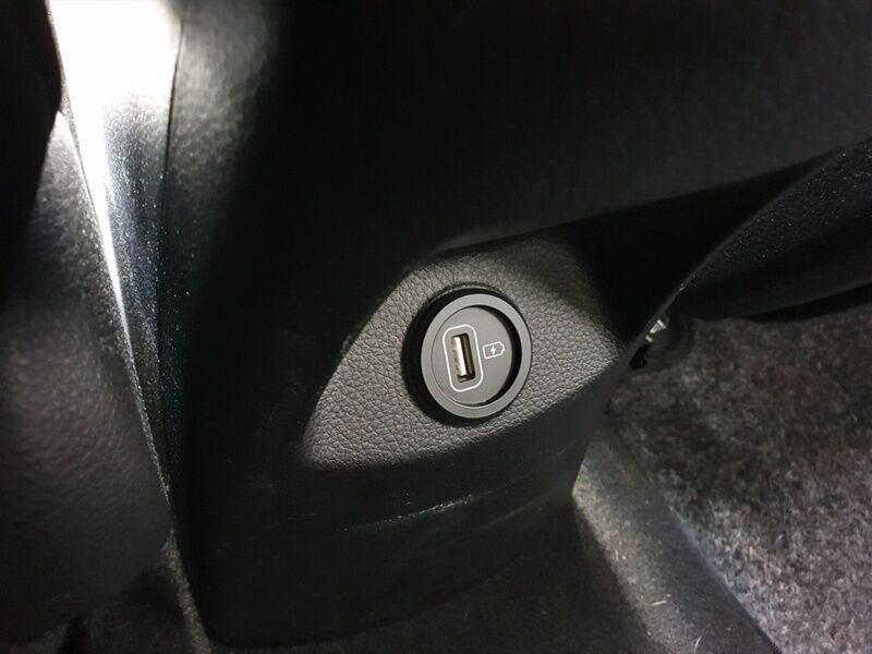More views of Kia Stonic