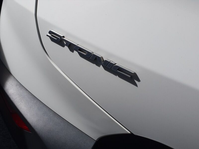 More views of Kia Stonic