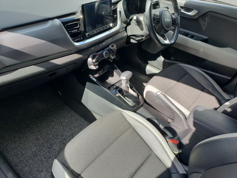 More views of Kia Stonic