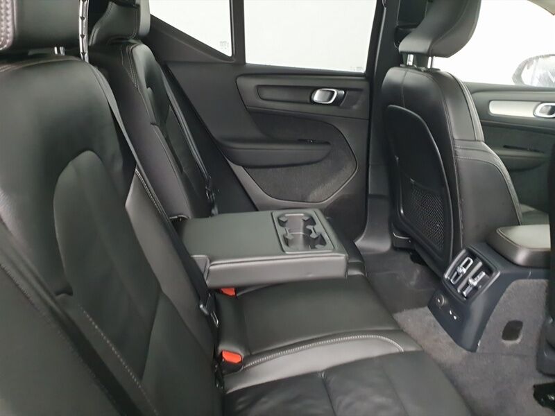 More views of Volvo XC40