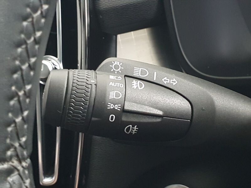 More views of Volvo XC40