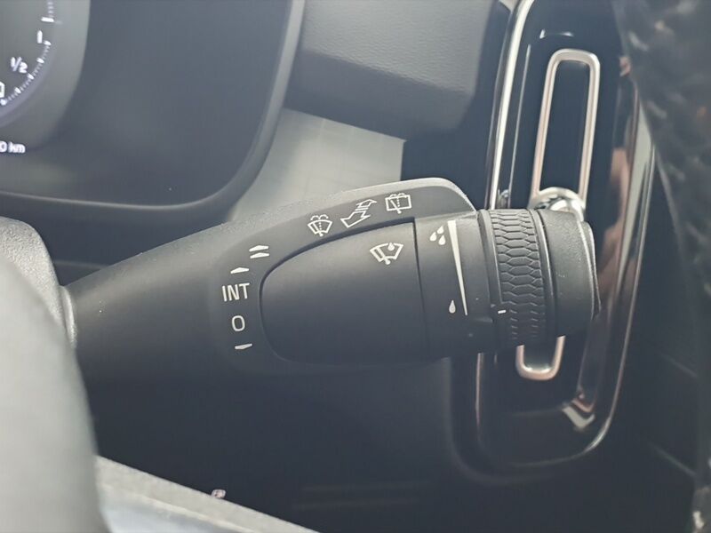 More views of Volvo XC40