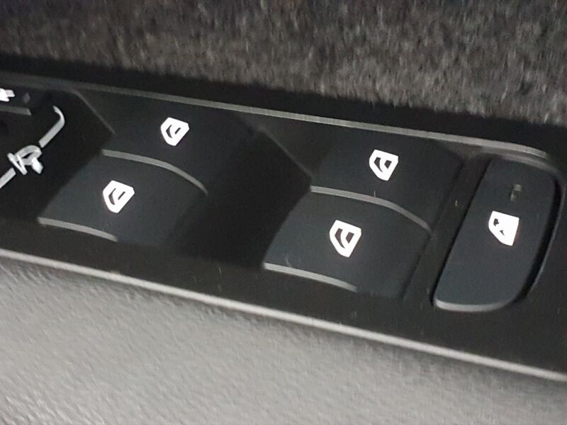 More views of Volvo XC40