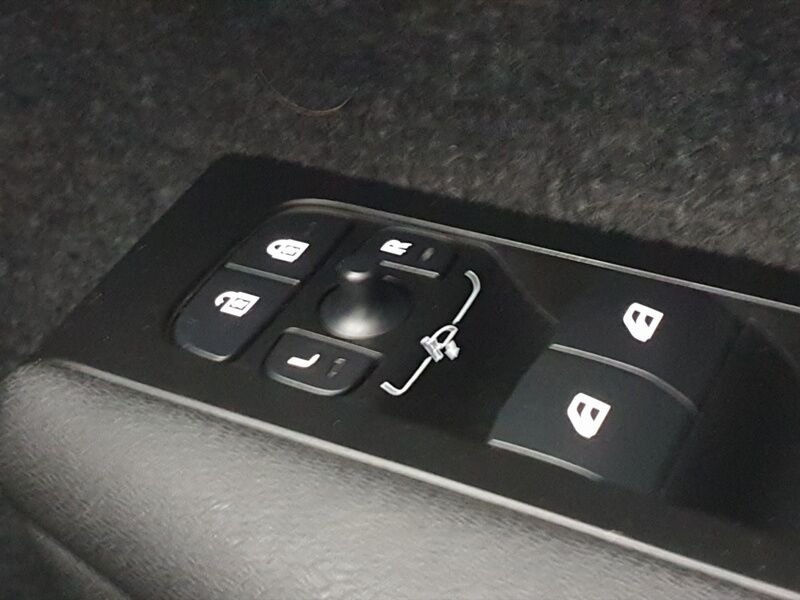 More views of Volvo XC40