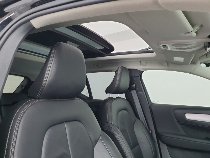More views of Volvo XC40