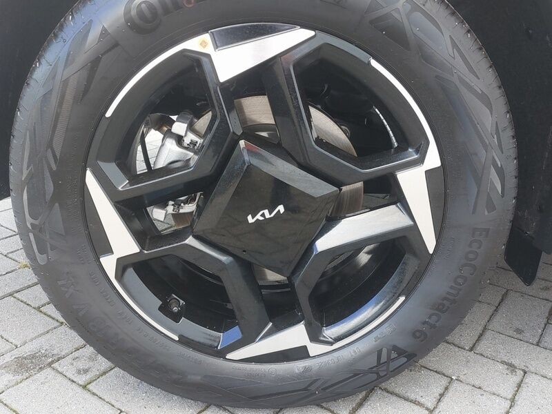 More views of Kia Sportage