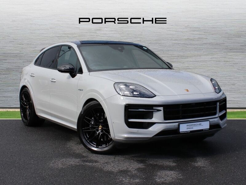 More views of Porsche Cayenne