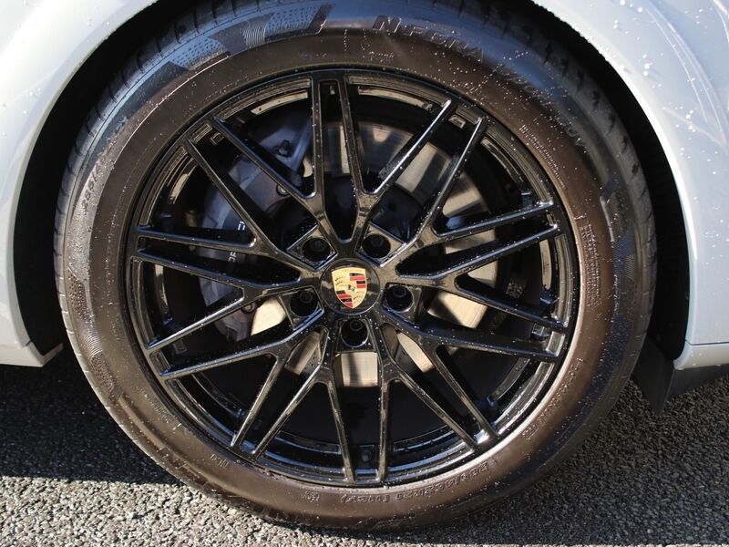 More views of Porsche Cayenne