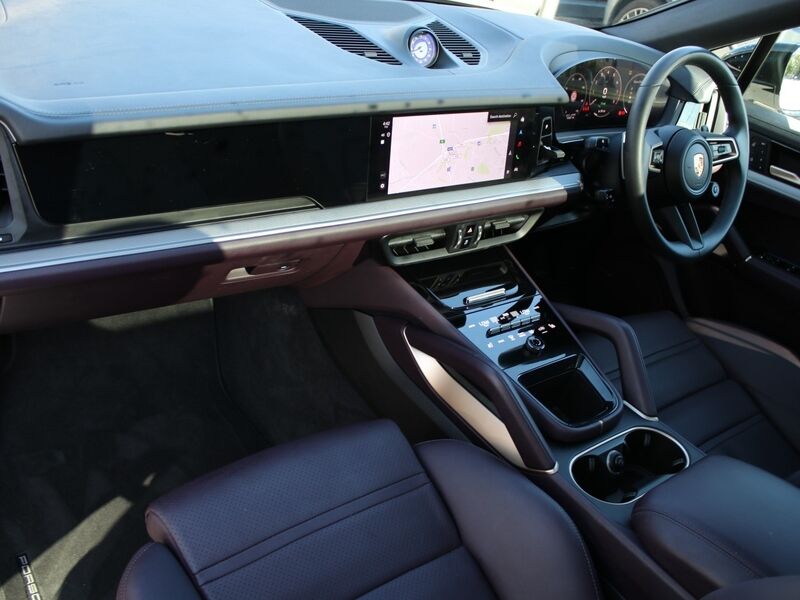 More views of Porsche Cayenne